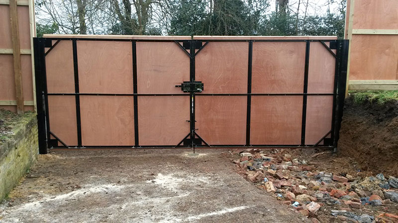 security gates by Paul Timms Fencing